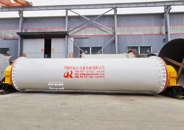 Silica sand grinding equipment