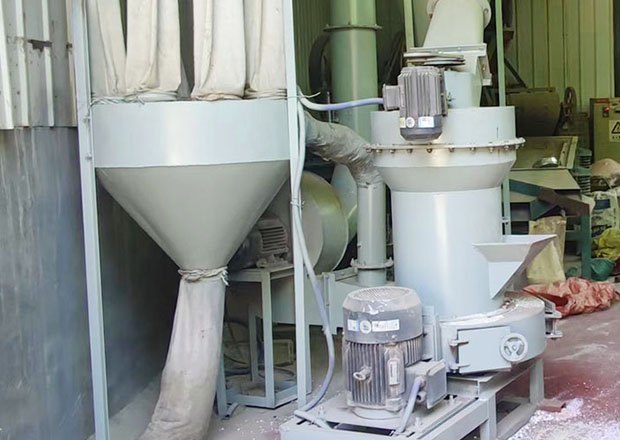 Gypsum Grinding Mill 3